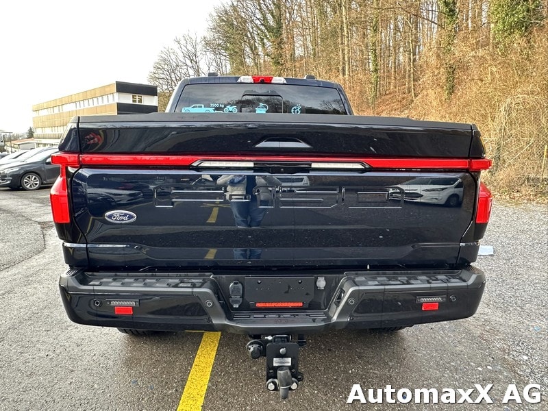 FORD F-150 Lightning DKab.Pick-up 98 kWh Lariat Launch Edition-image-4