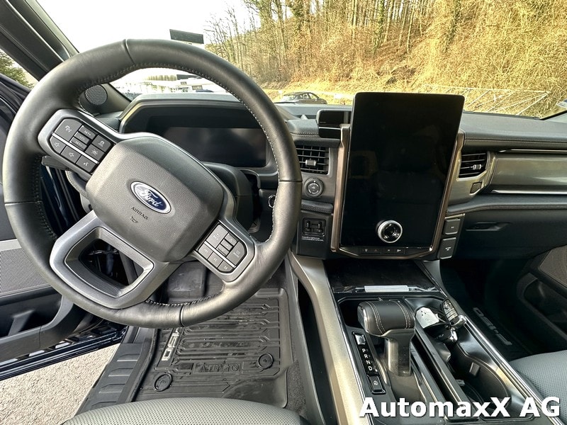 FORD F-150 Lightning DKab.Pick-up 98 kWh Lariat Launch Edition-image-10