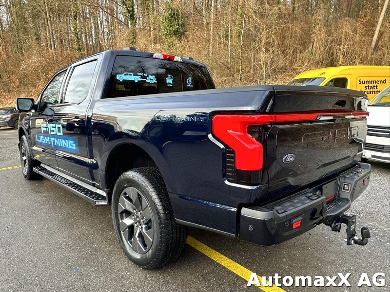 FORD F-150 Lightning DKab.Pick-up 98 kWh Lariat Launch Edition-image-3