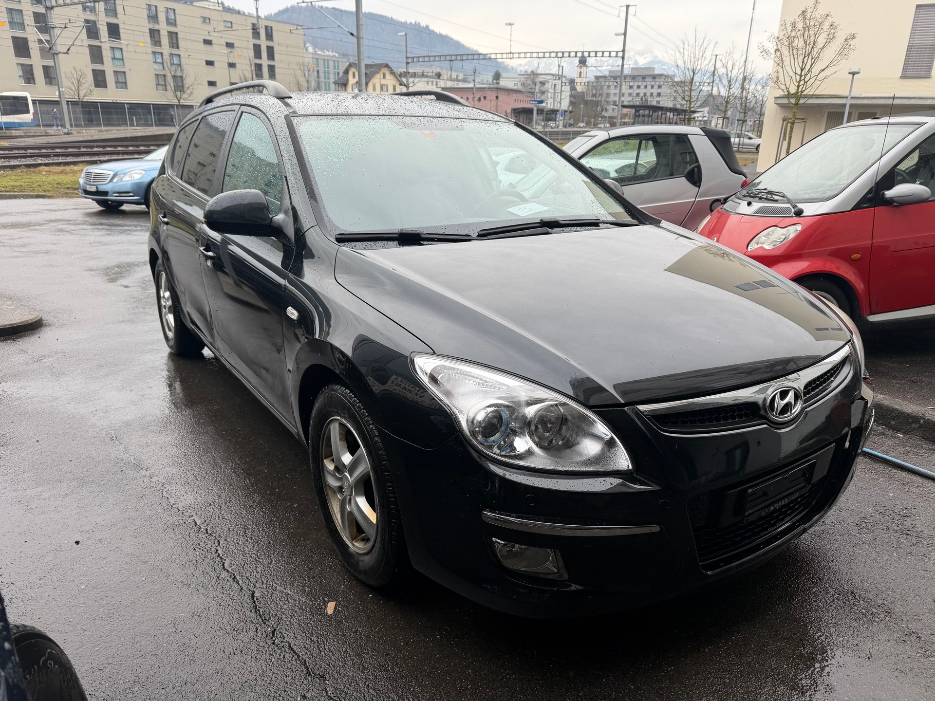 HYUNDAI i30 Wagon 1.6 CRDi Style Automatic-image-0