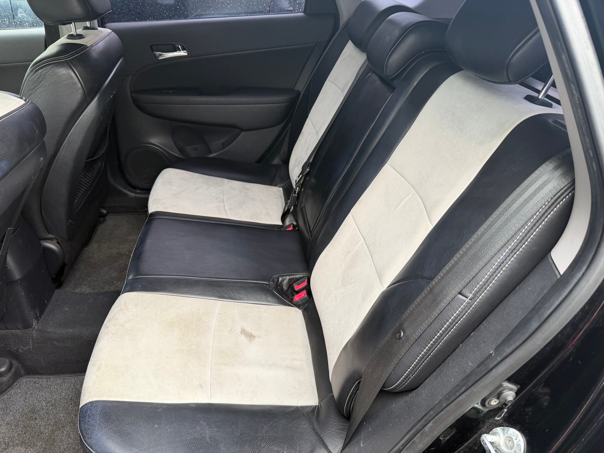 HYUNDAI i30 Wagon 1.6 CRDi Style Automatic-image-10