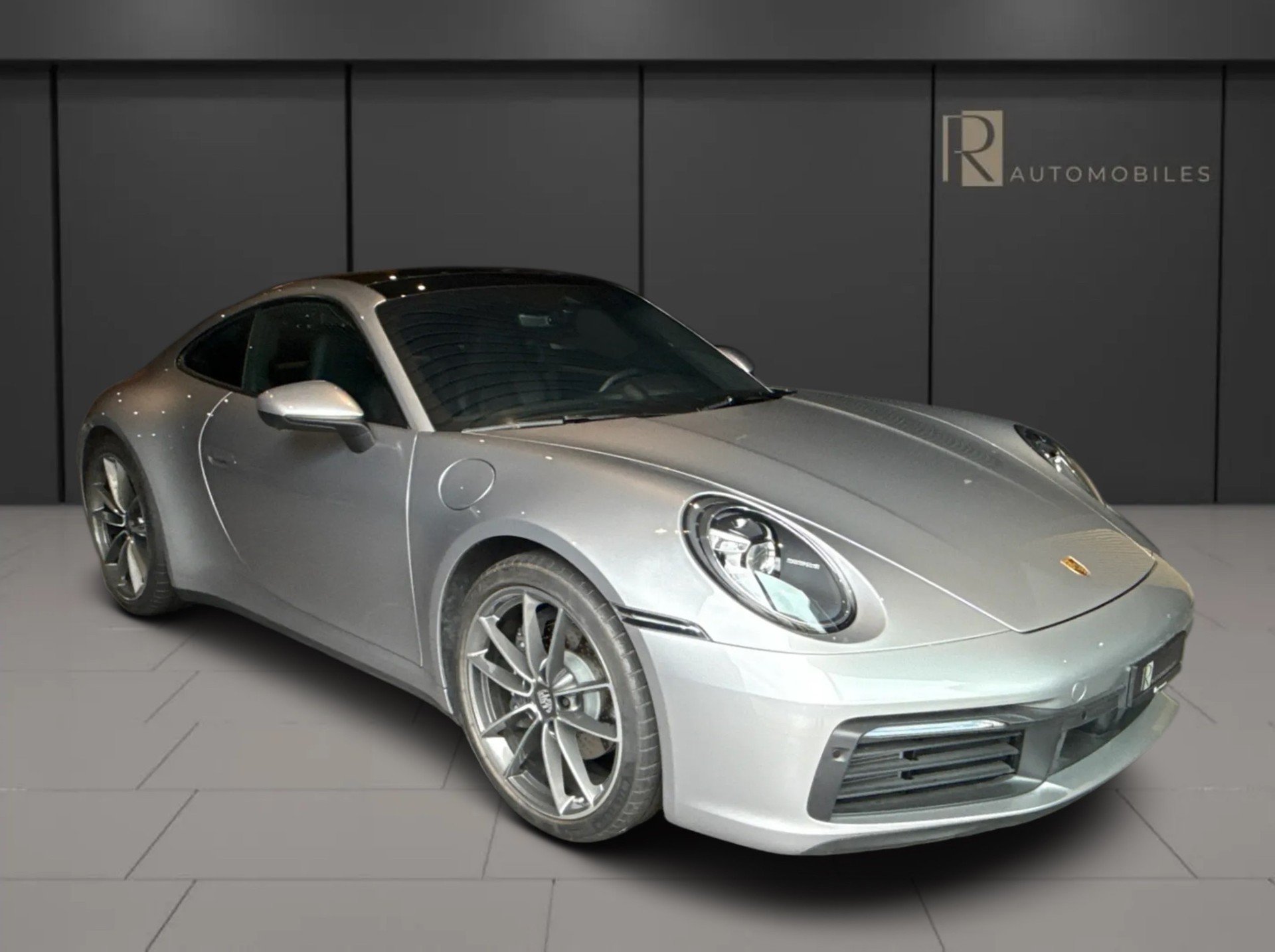 PORSCHE 911 Carrera 4 PDK