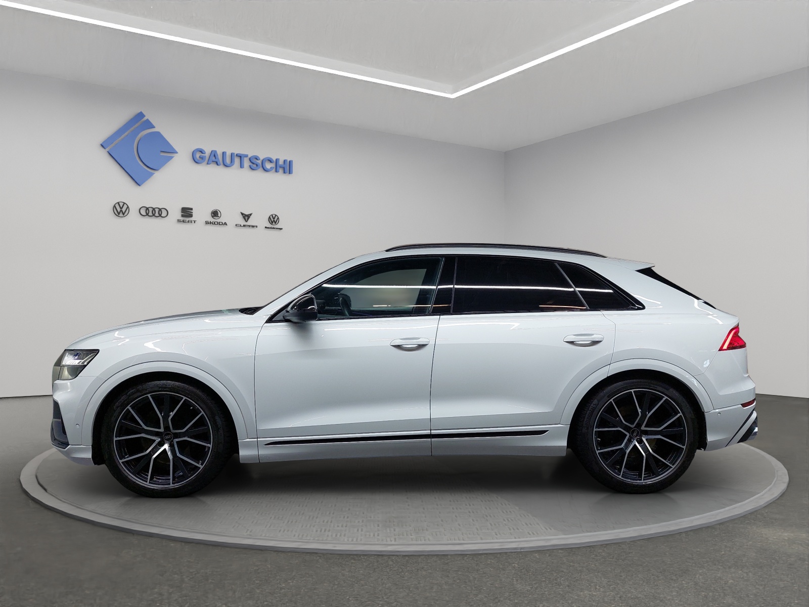 AUDI SQ8 TFSI quattro tiptronic-image-1