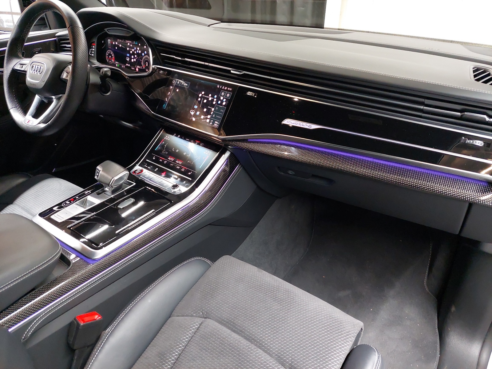AUDI SQ8 TFSI quattro tiptronic-image-8