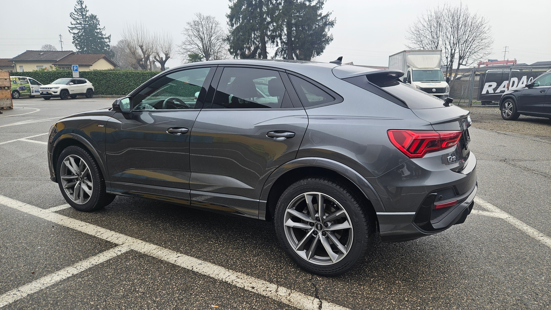 AUDI Q3 Sportback 40 TDI S line Attraction quattro S-tronic-image-2