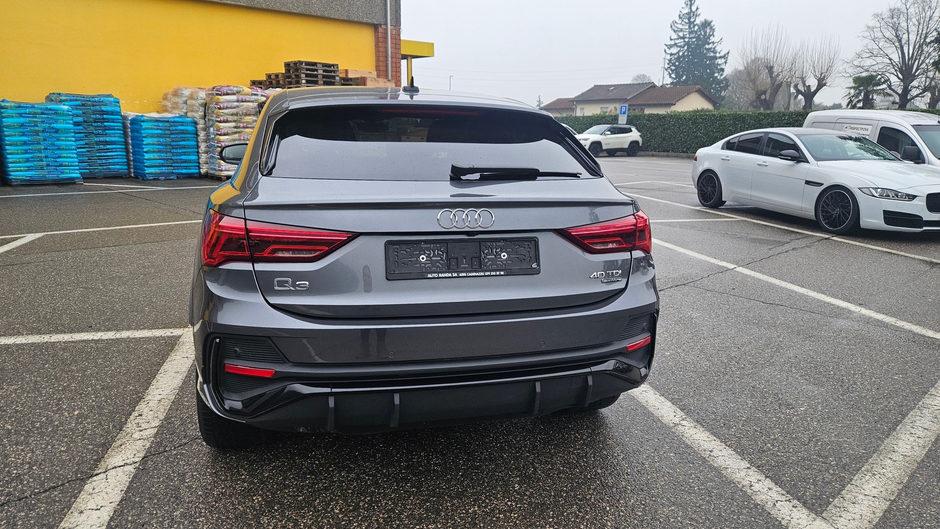 AUDI Q3 Sportback 40 TDI S line Attraction quattro S-tronic-image-3