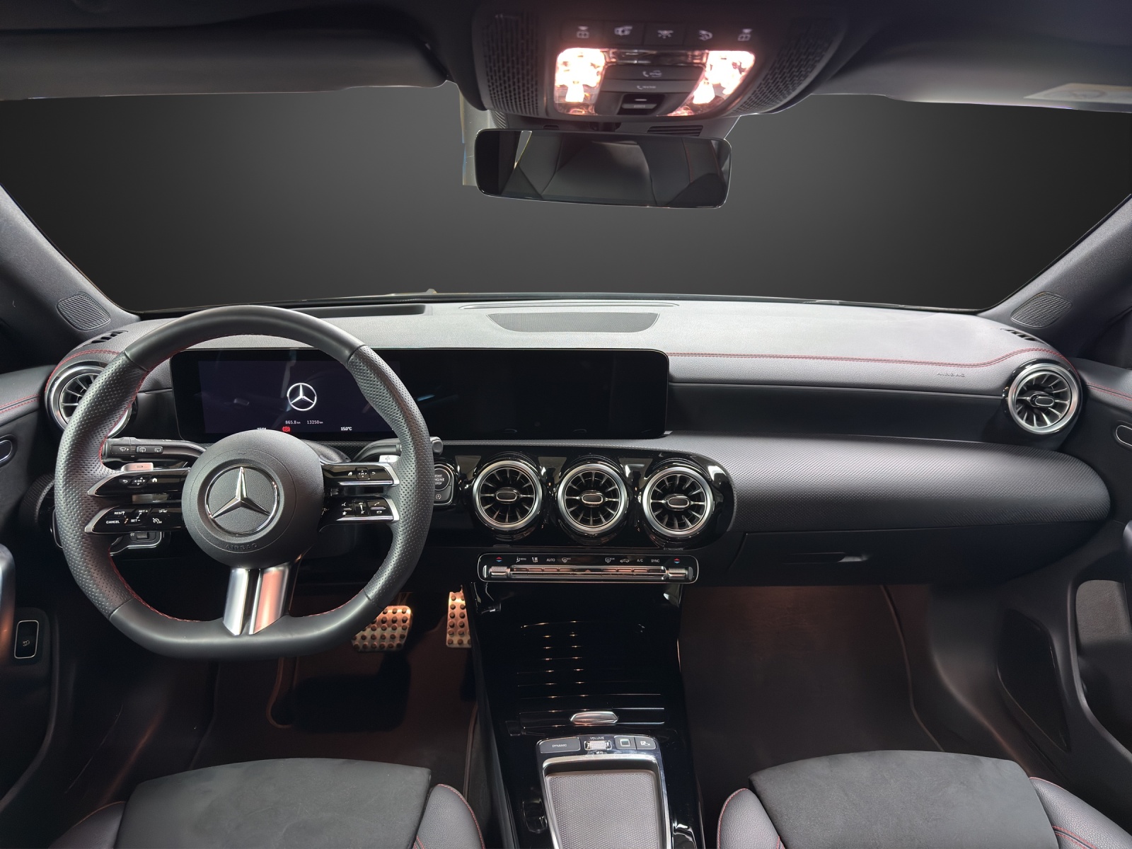 MERCEDES-BENZ CLA SB 180 7G-DCT-image-10
