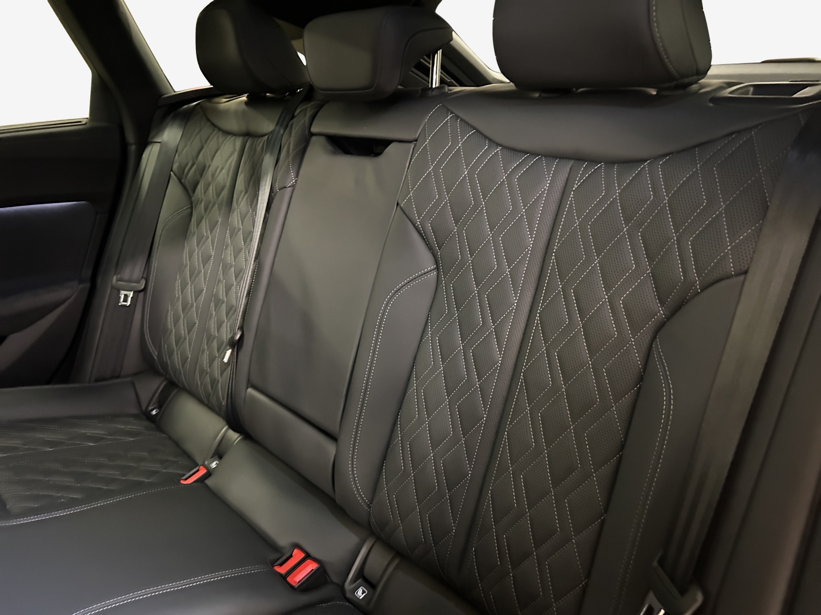 AUDI S5 Avant TFSI quattro S tronic-image-11
