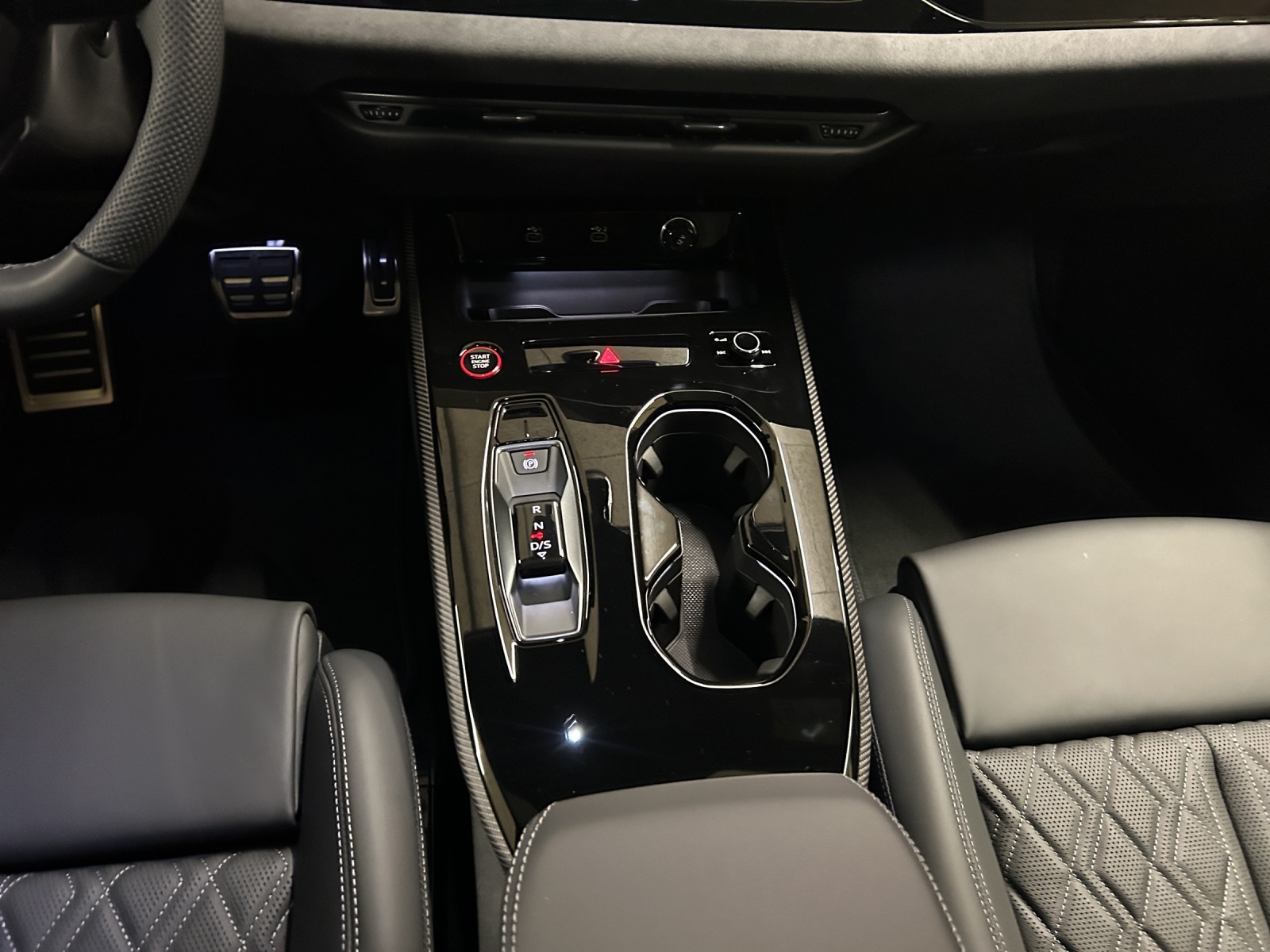 AUDI S5 Avant TFSI quattro S tronic-image-10