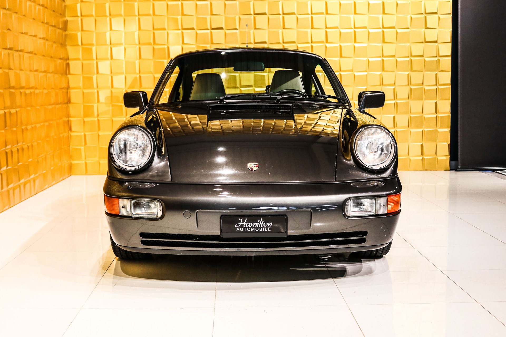 PORSCHE 911 964 Carrera 4-image-2