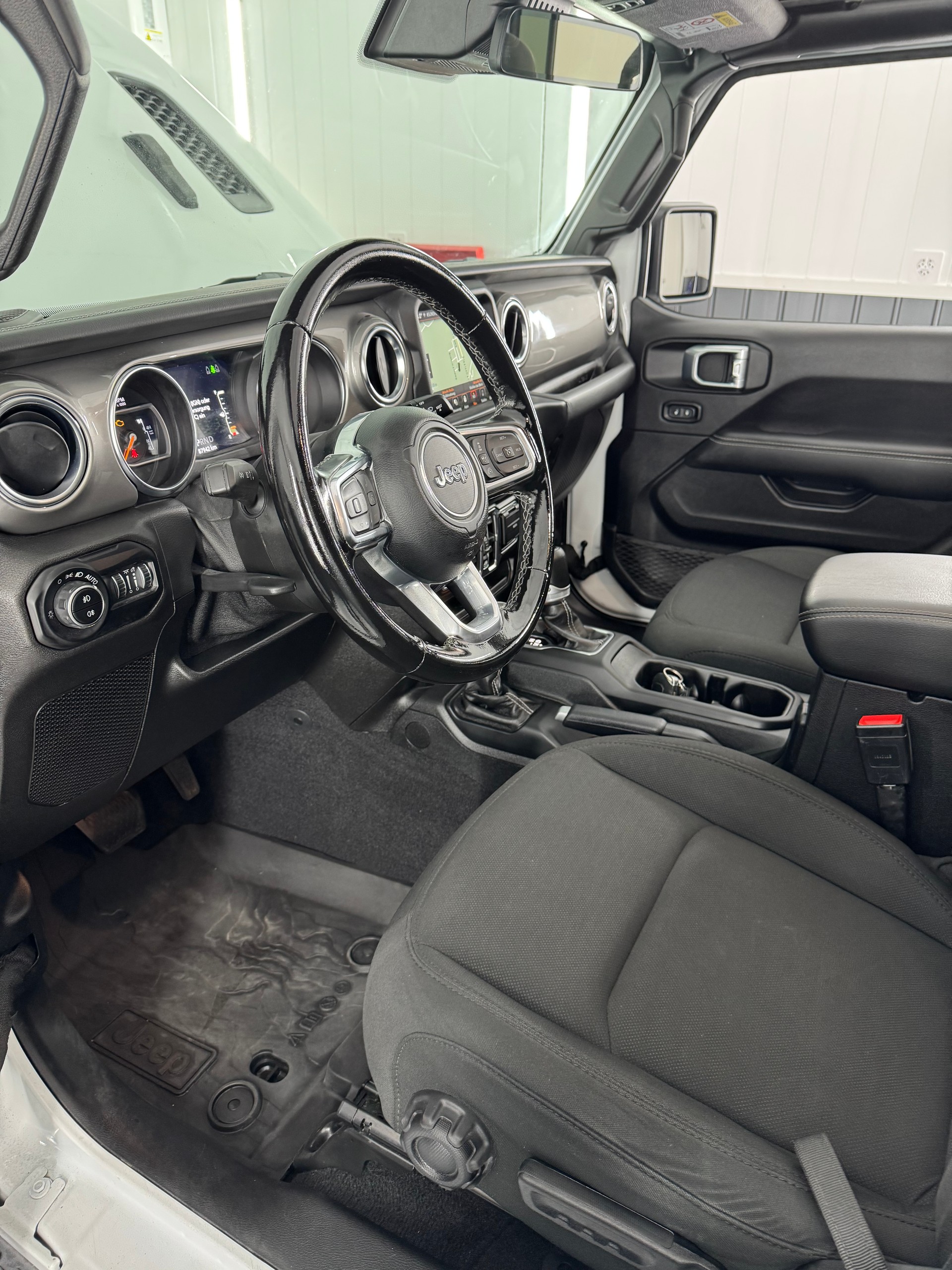 JEEP Wrangler 2.0 Unlimited Sahara Automatic-image-10