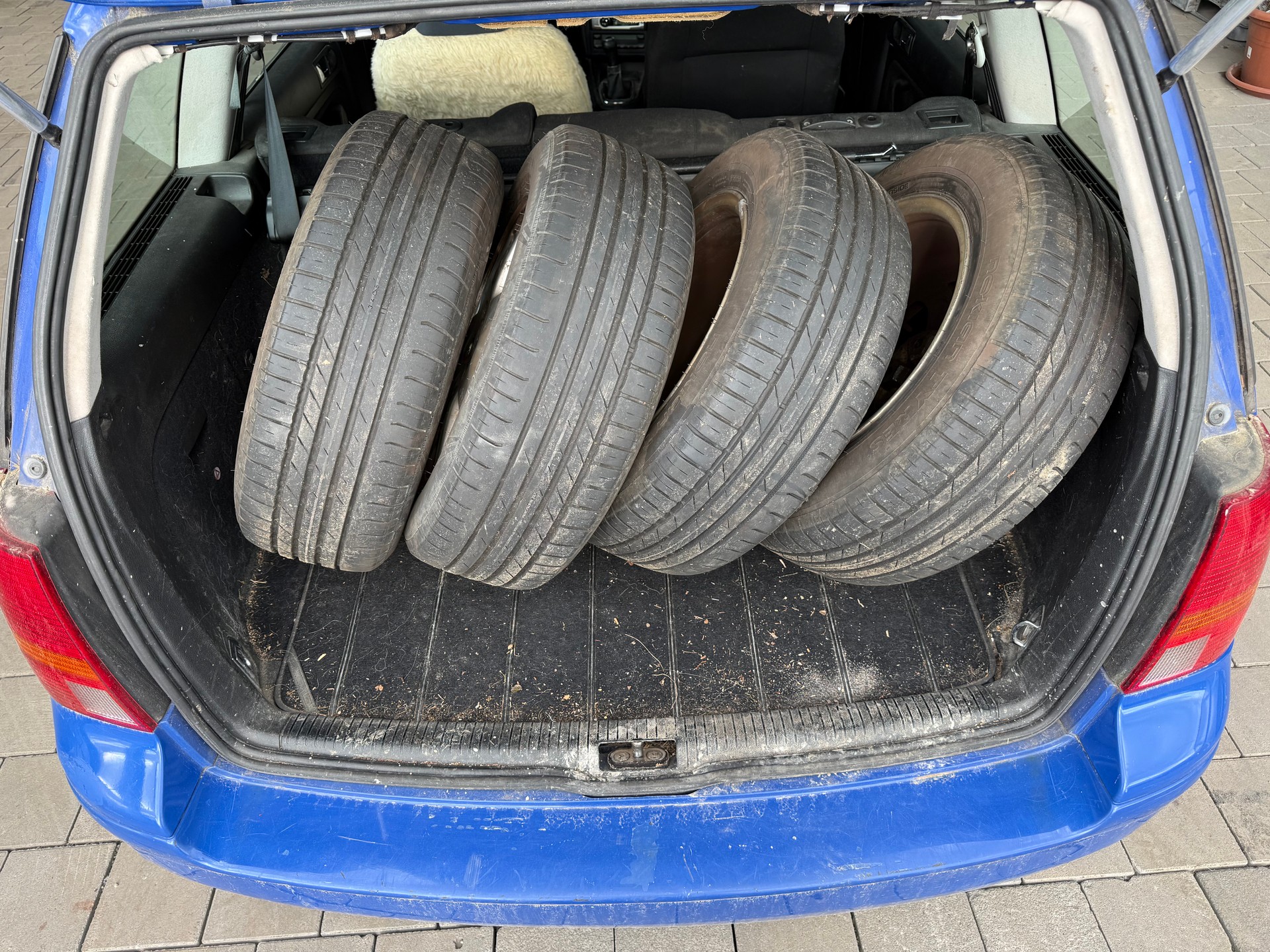 VW Golf Variant 2.0 Pacific 4Motion-image-8