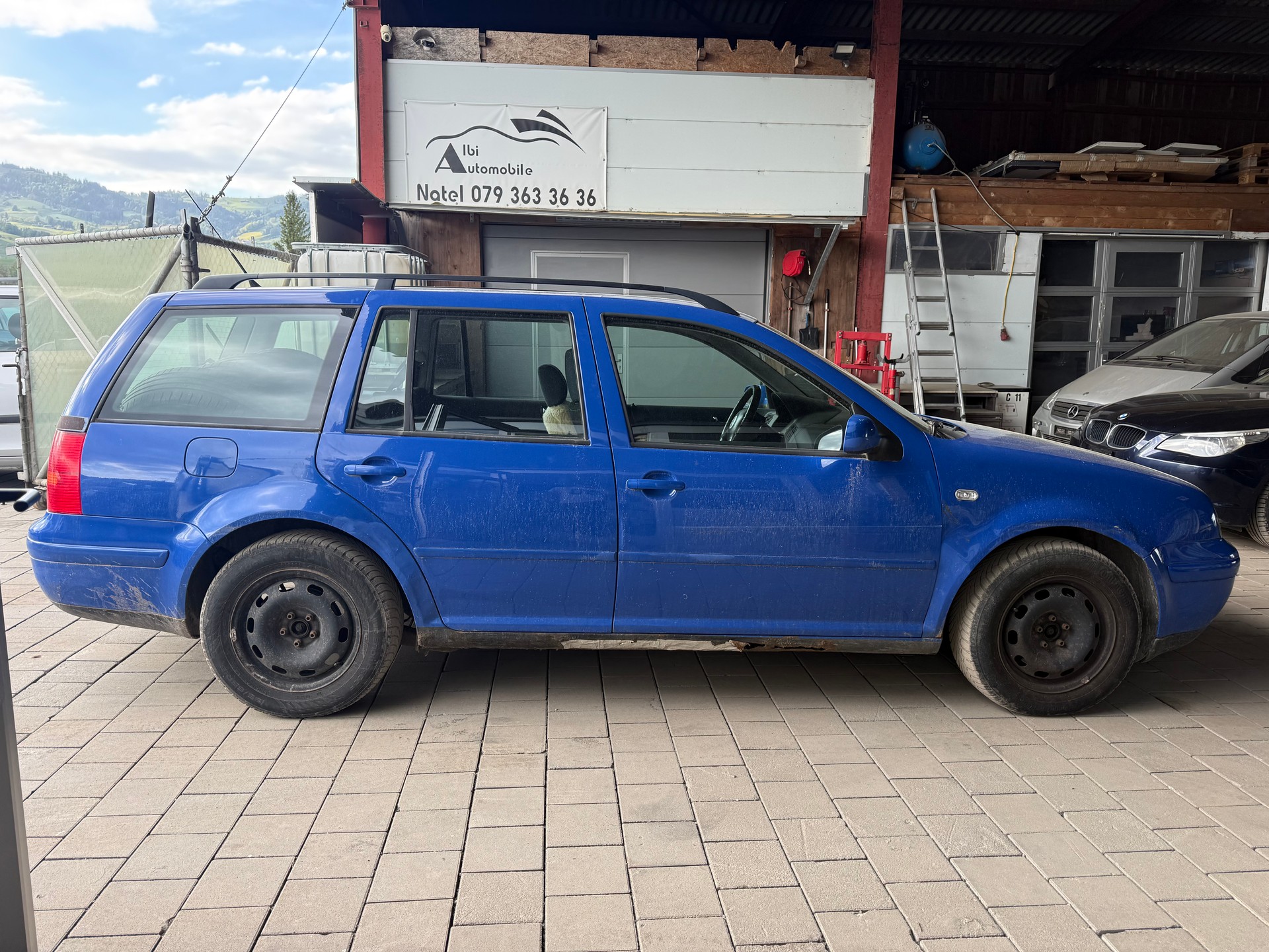 VW Golf Variant 2.0 Pacific 4Motion-image-3