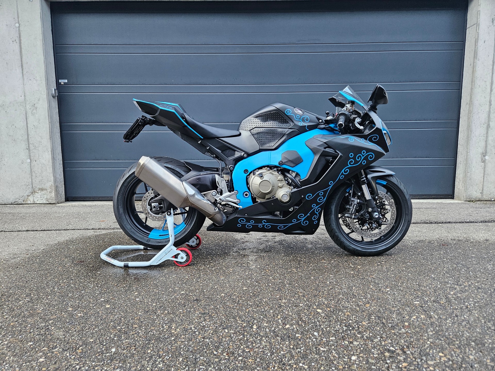 HONDA CBR 1000 RR ABS
