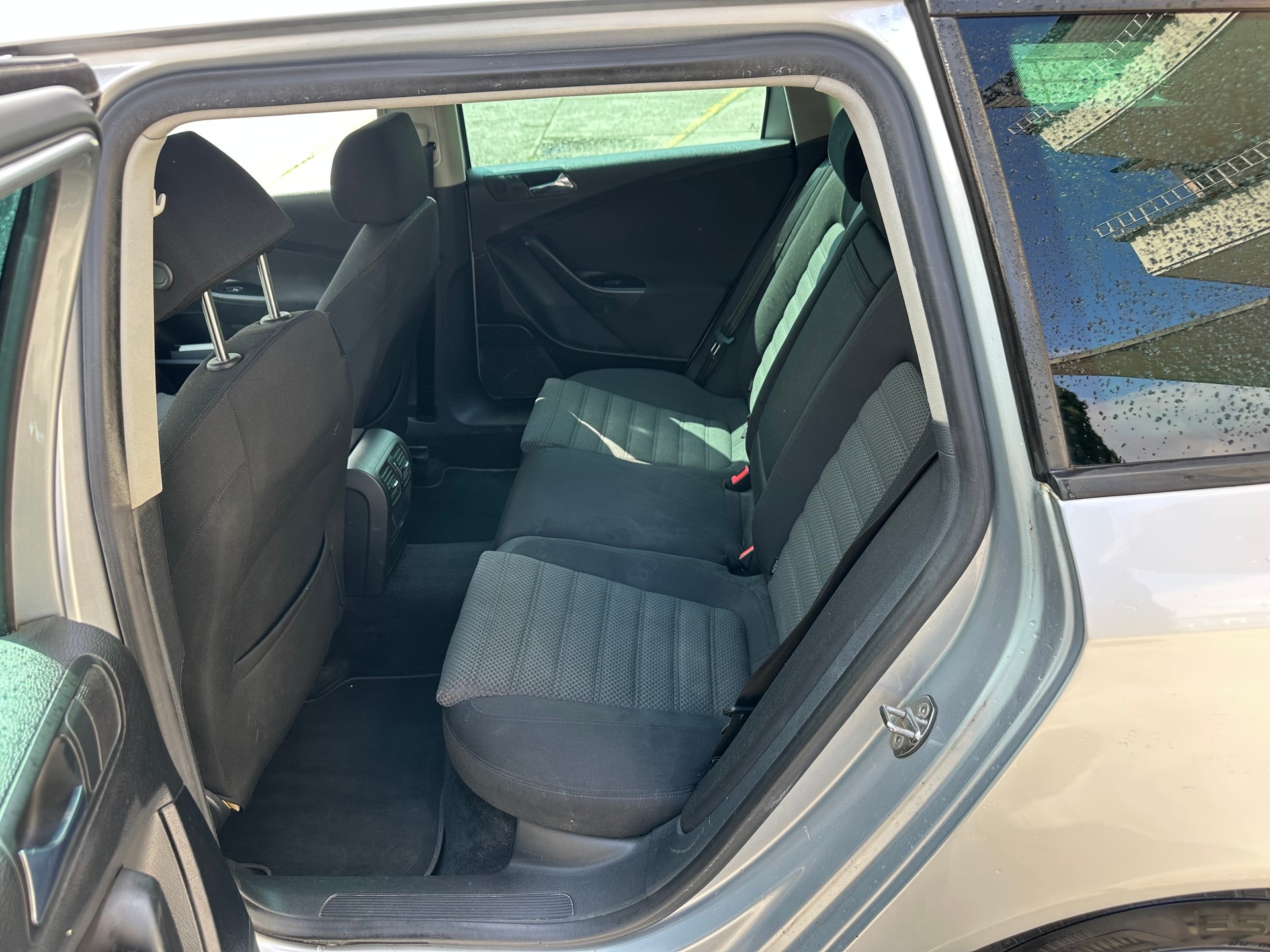 VW Passat Variant 2.0 TDI Comfortline-image-5