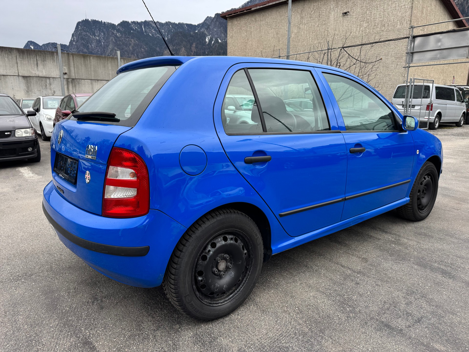 SKODA Fabia 1.4 16V Comfort-image-3