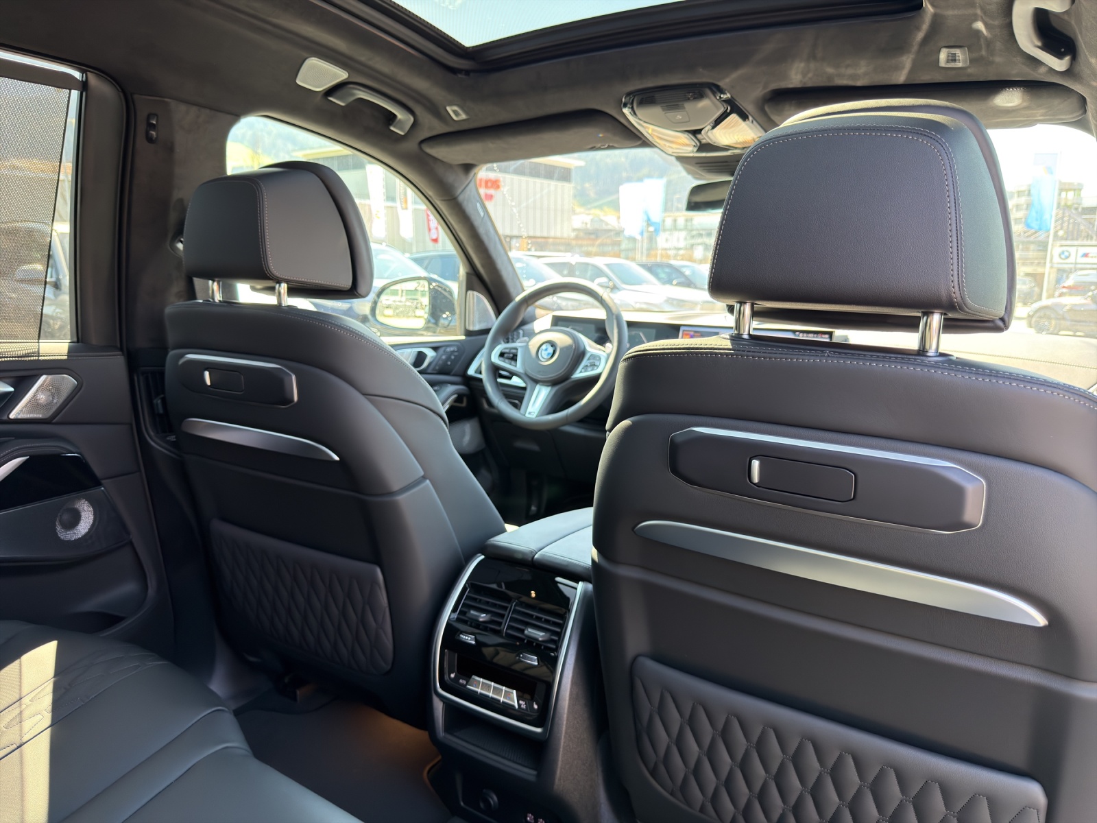 BMW X7 xDrive 48V 40d M Sport Pro-image-17