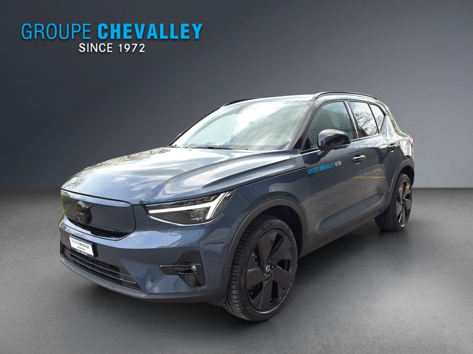 Photo VOLVO EX40 EX40 82kWh Twin Motor Performance AWD Xcentric Black Edition