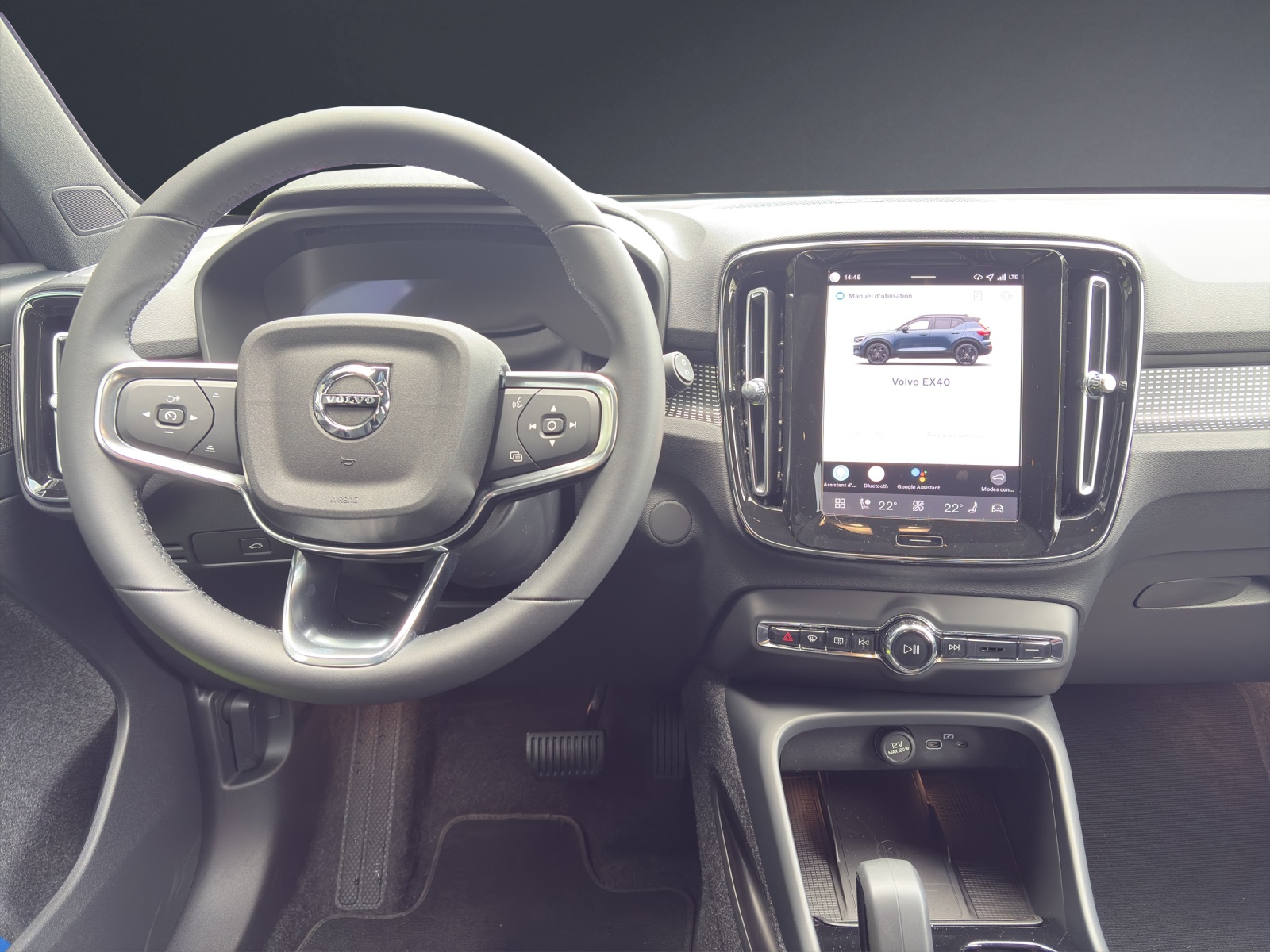 VOLVO EX40 82kWh Twin Motor Performance AWD Xcentric Black Edition-image-6