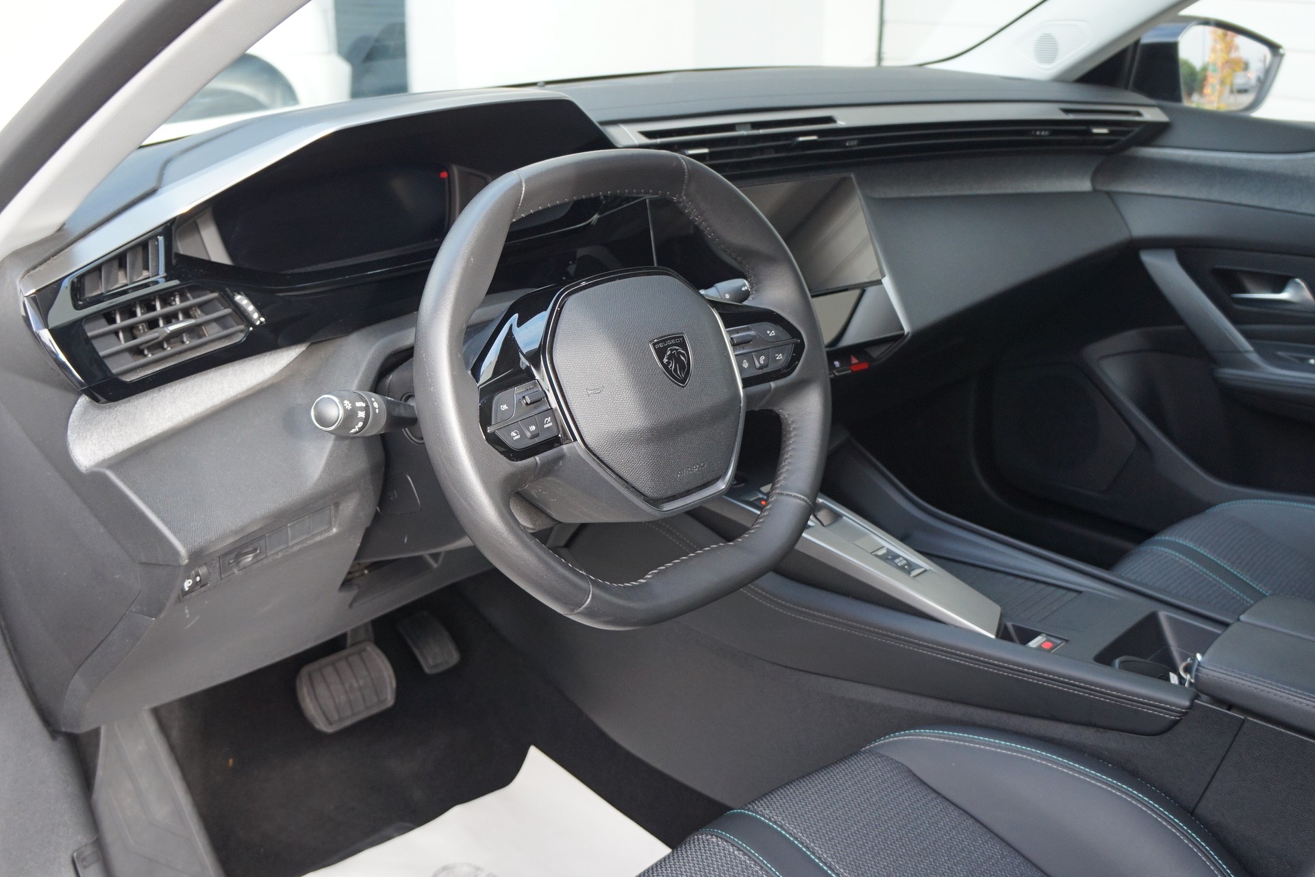 PEUGEOT 308 SW 1.5 BlueHDI Allure Pack EAT8 ** ASSISTENZ PAKET - KEYLESS - TOTENWINKELASSIS - APPLE CAR PLAY -GARATNTIE BIS 04.2027**-image-8