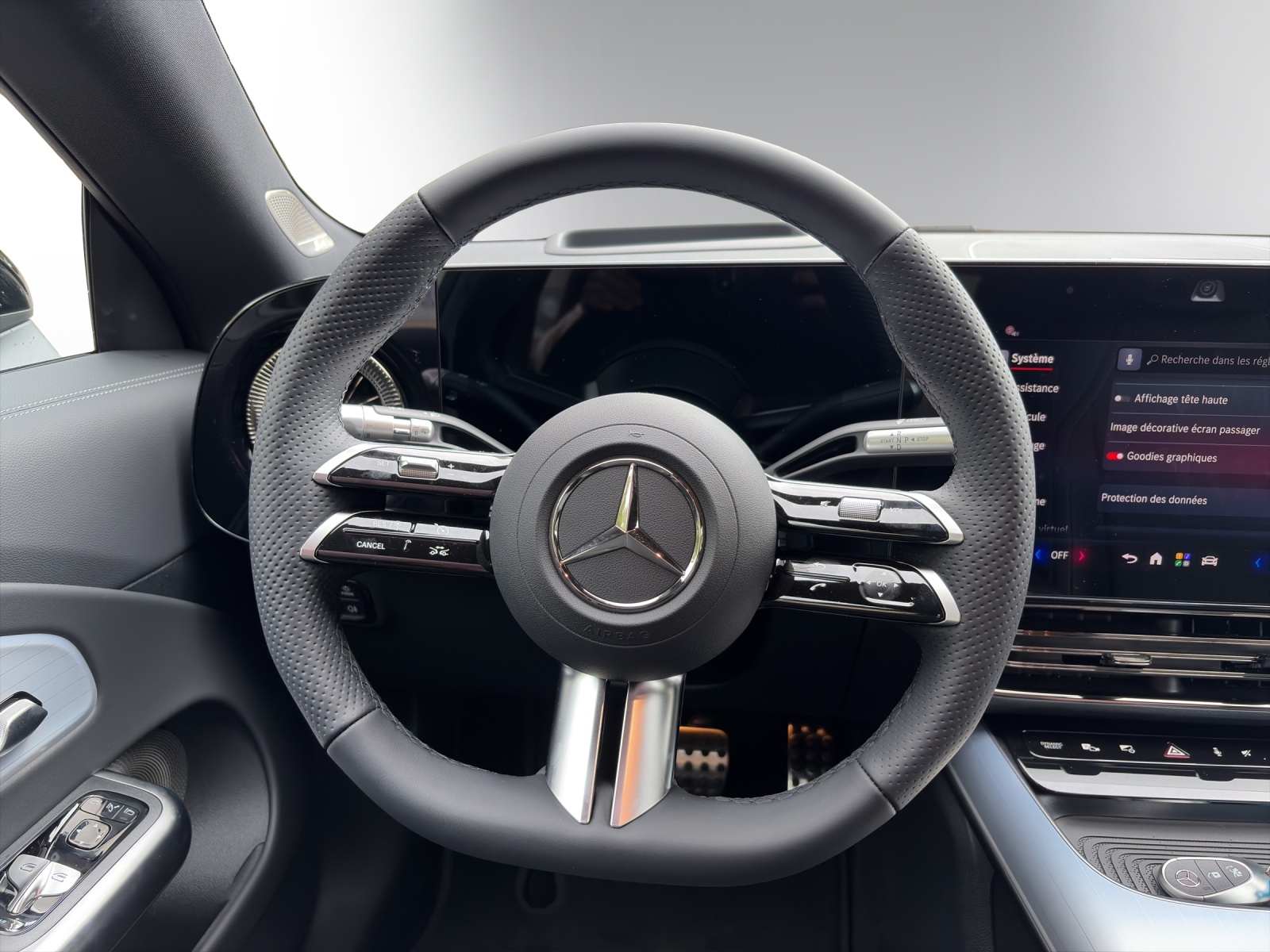 MERCEDES-BENZ CLA Shooting Brake 350 4Matic 85 kWh EQ-image-12