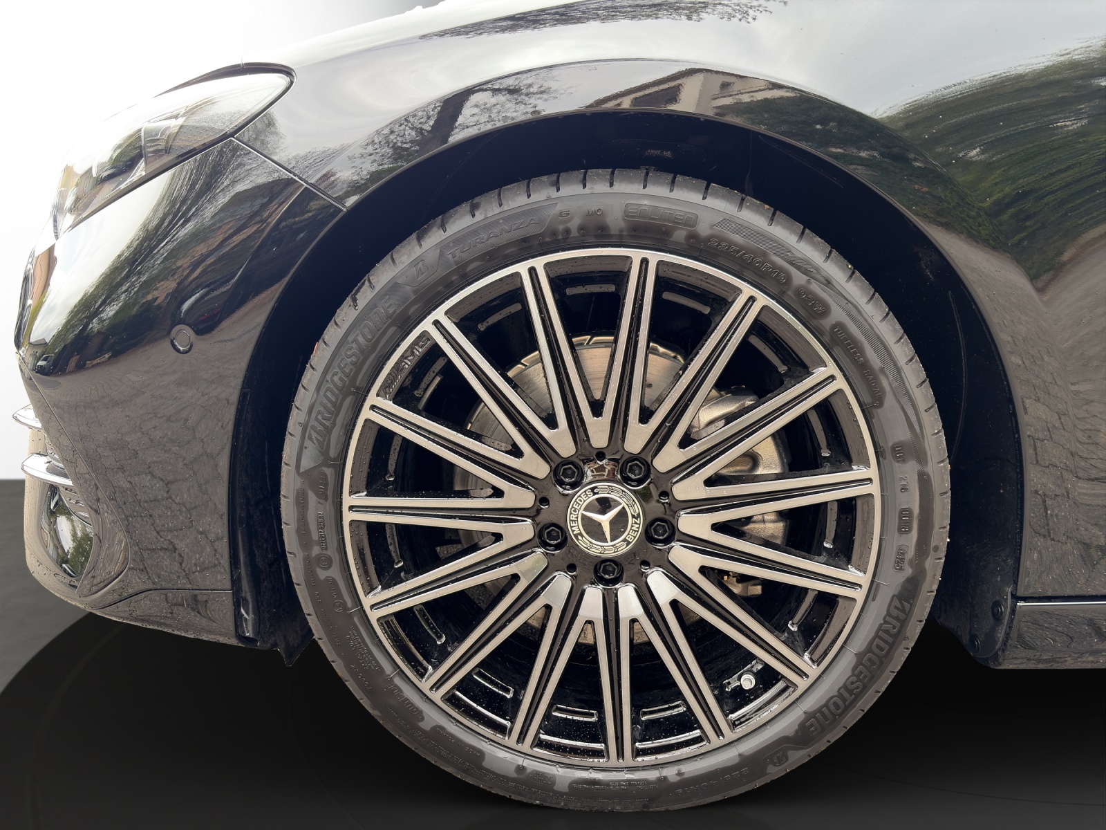 MERCEDES-BENZ CLA Shooting Brake 350 4Matic 85 kWh EQ-image-6