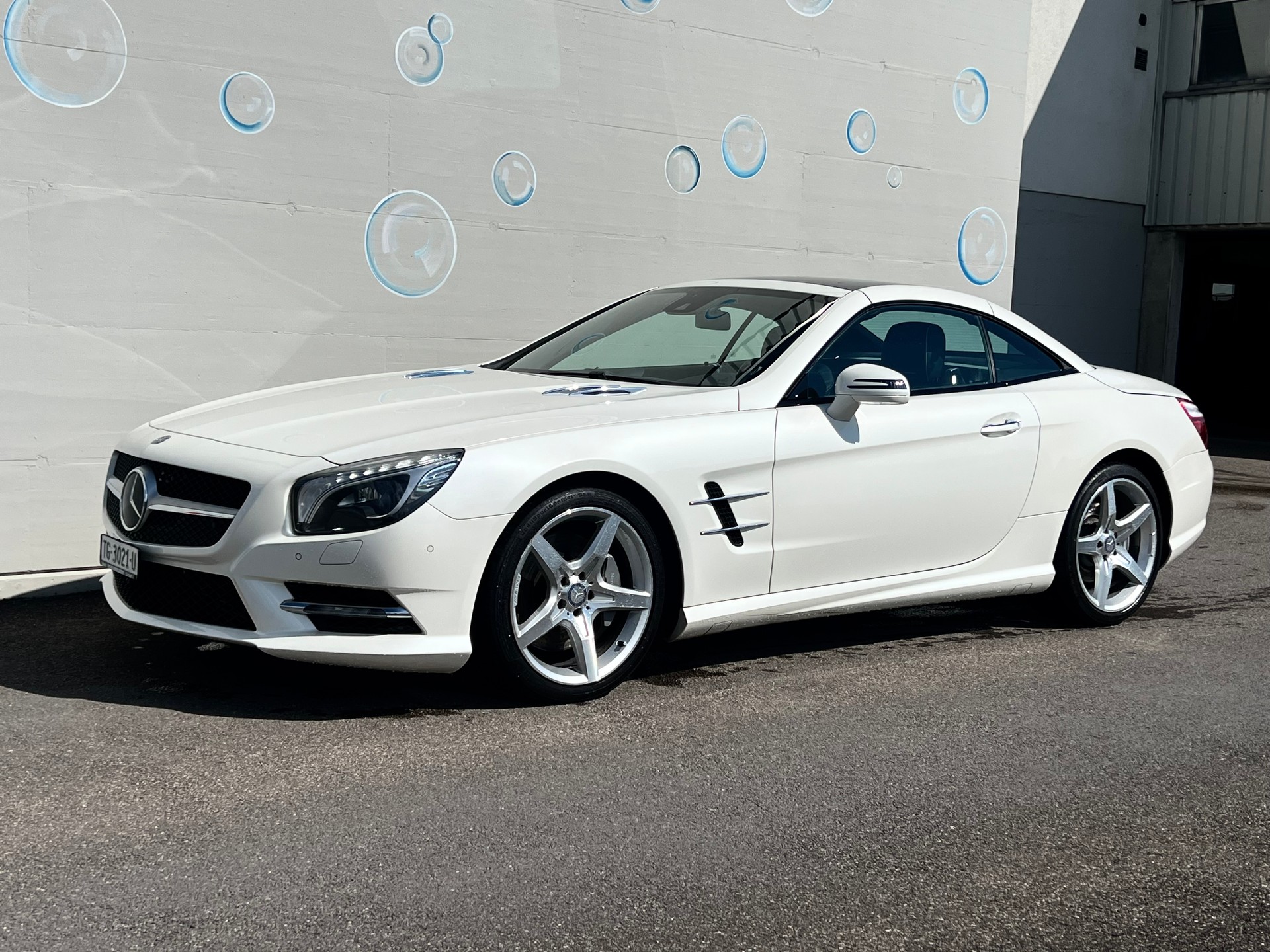MERCEDES-BENZ SL 350 7G-Tronic-showroom-element-2
