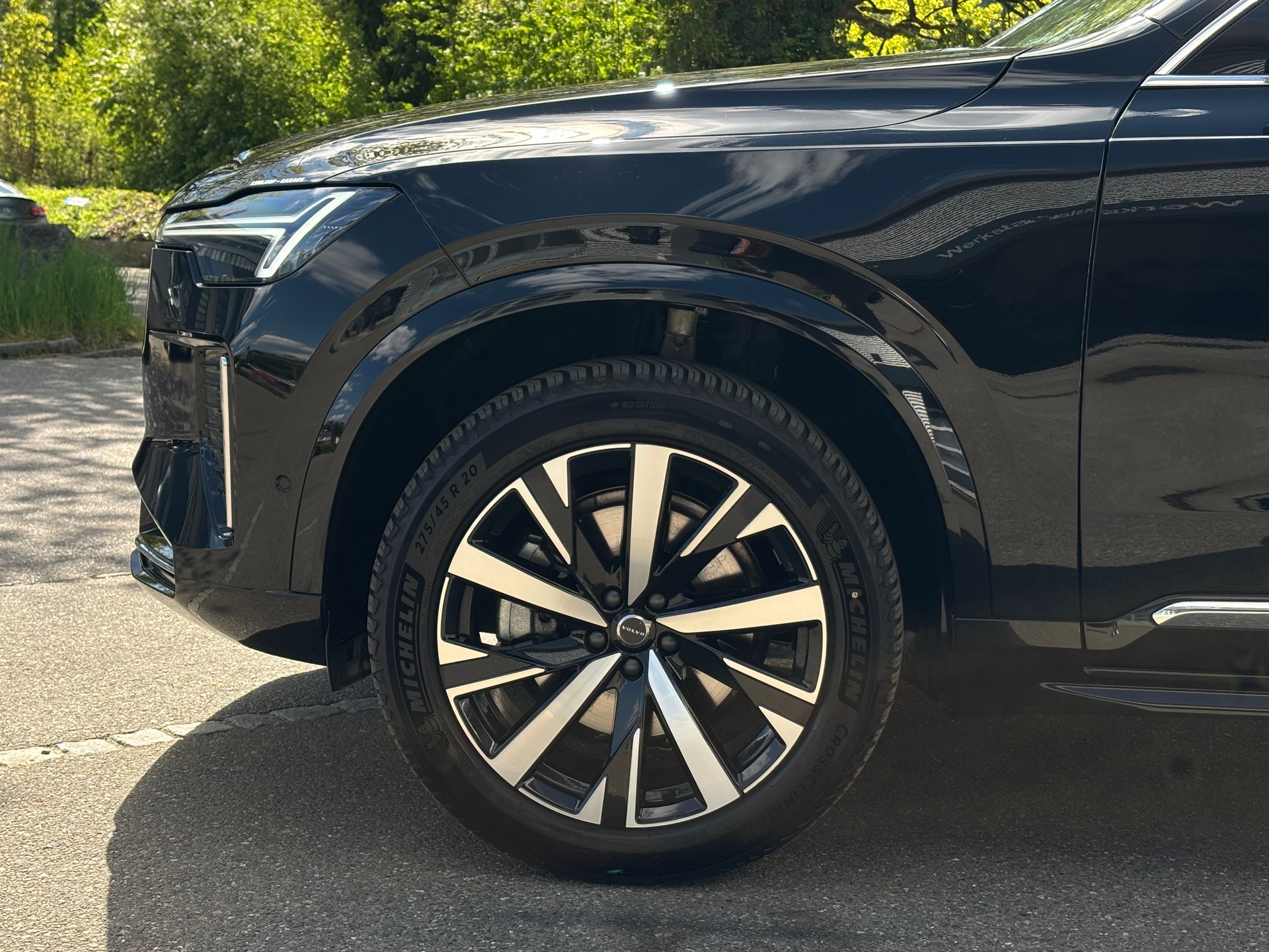 VOLVO XC90 2.0 B5 MH Plus Bright AWD-showroom-element-1
