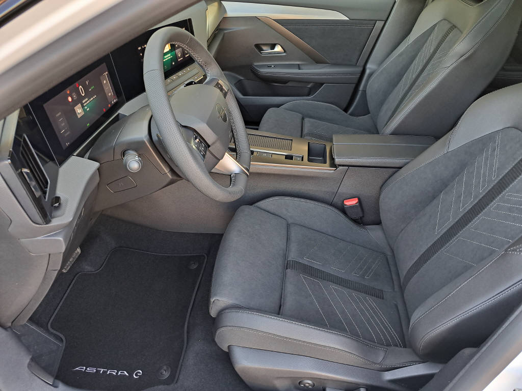 OPEL Astra-e Sports Tourer Ultimate 156cv-image-7