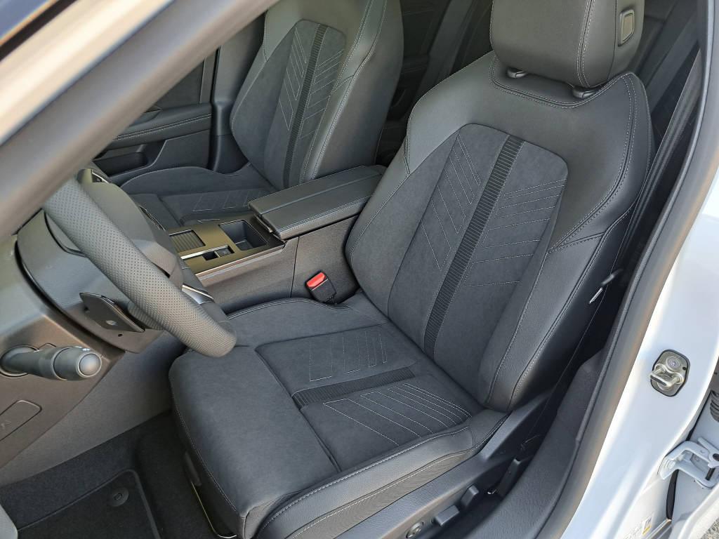 OPEL Astra-e Sports Tourer Ultimate 156cv-image-8