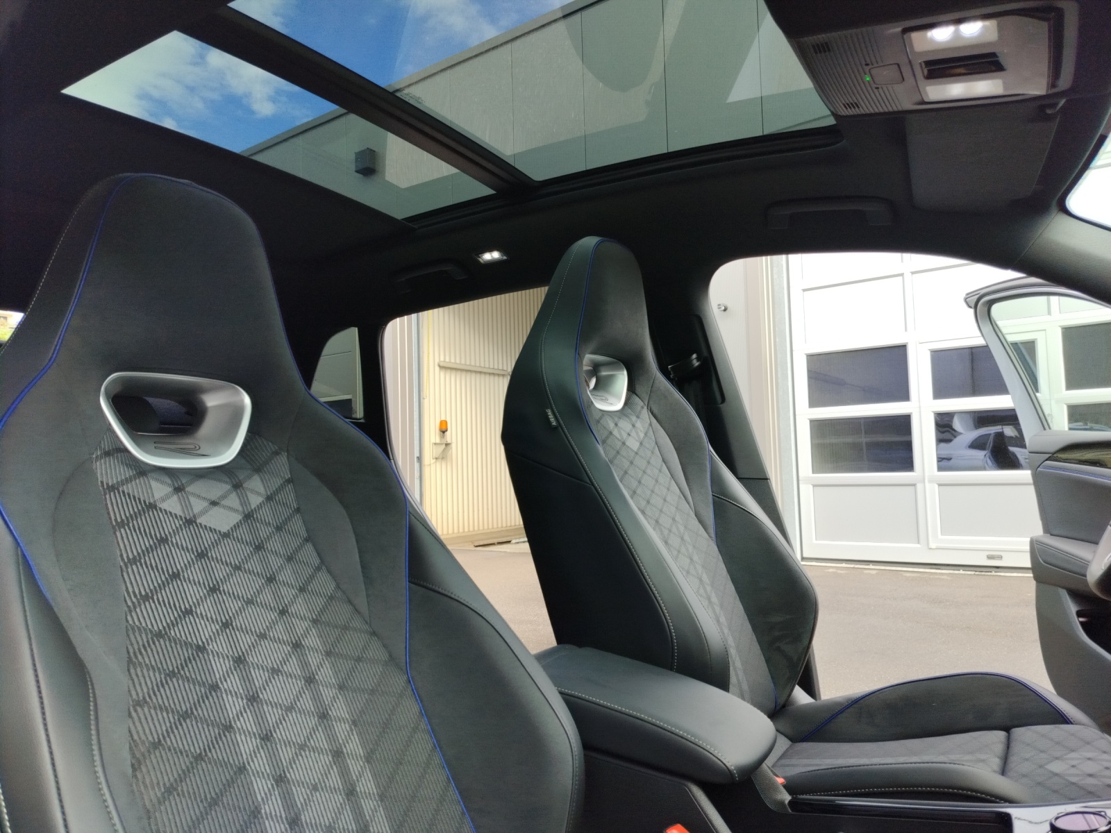 VW Tiguan 1.5 TSI evo2 mHEV R-Line DSG-image-14