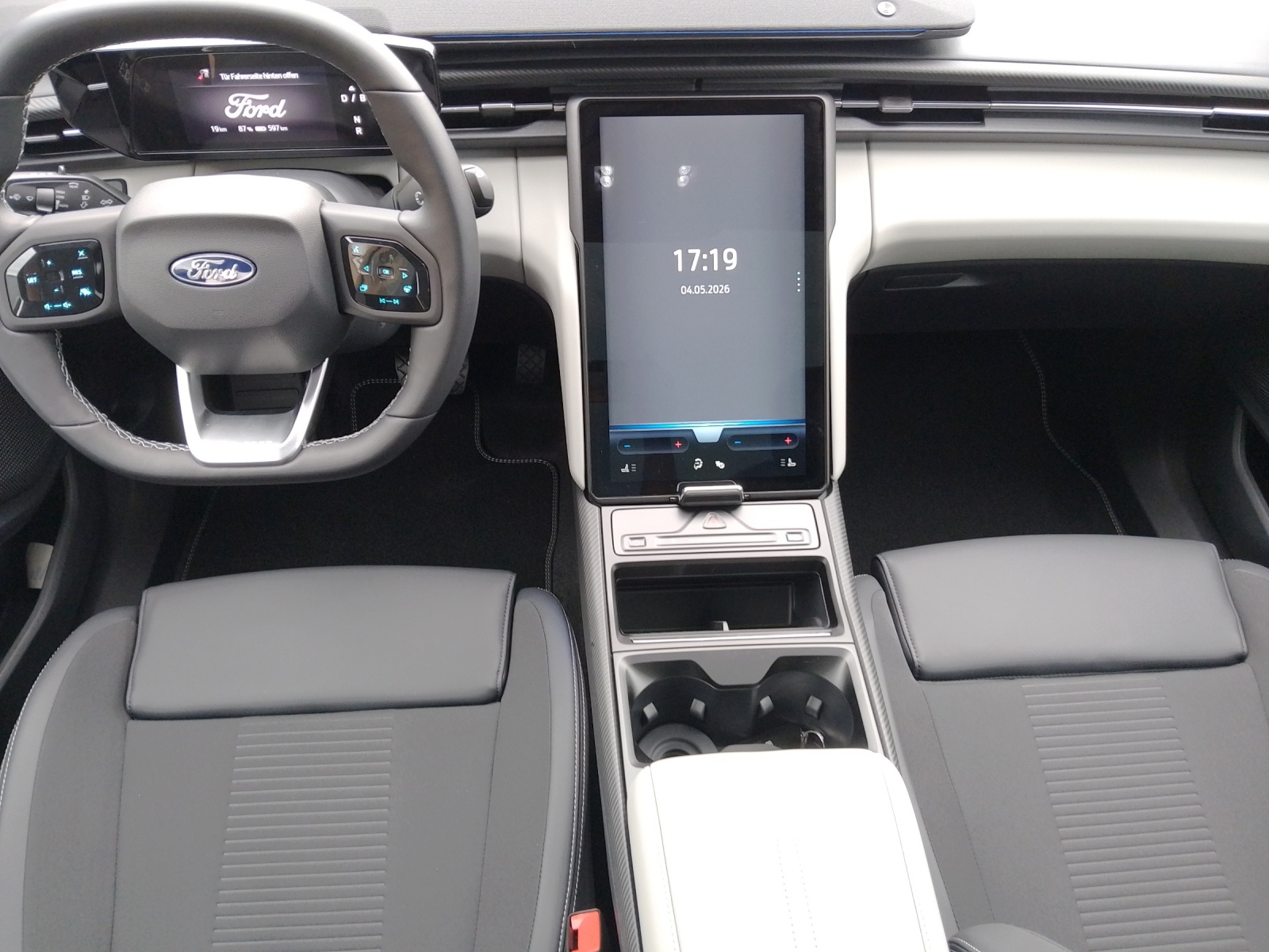FORD Explorer Extended Range Premium AWD-image-3