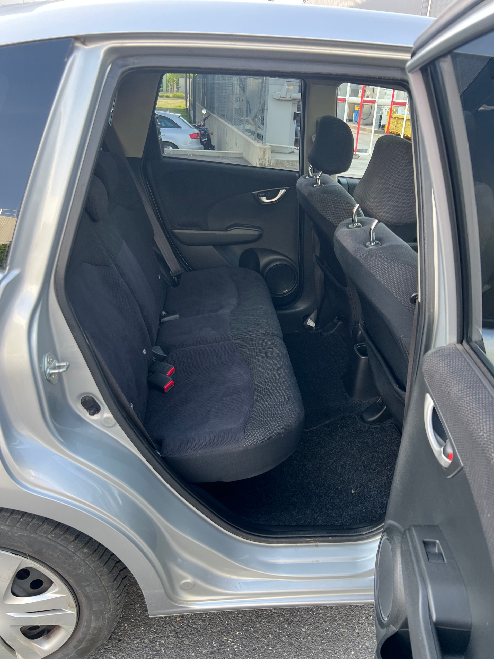 HONDA Jazz 1.3i Hybrid Exclusive CVT-image-13