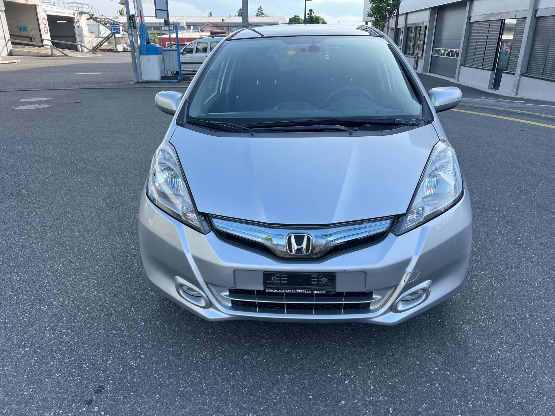 HONDA Jazz 1.3i Hybrid Exclusive CVT-image-1