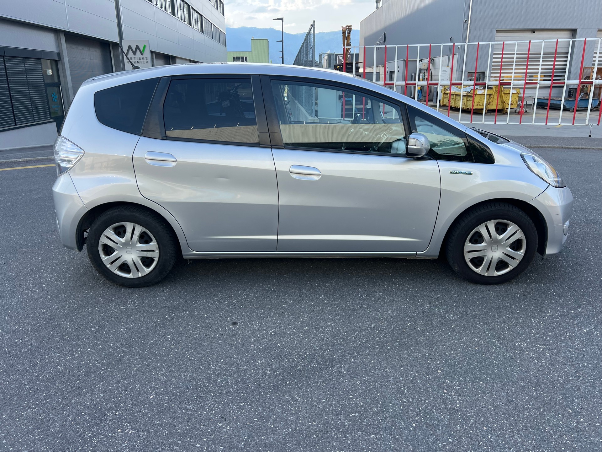 HONDA Jazz 1.3i Hybrid Exclusive CVT-image-6
