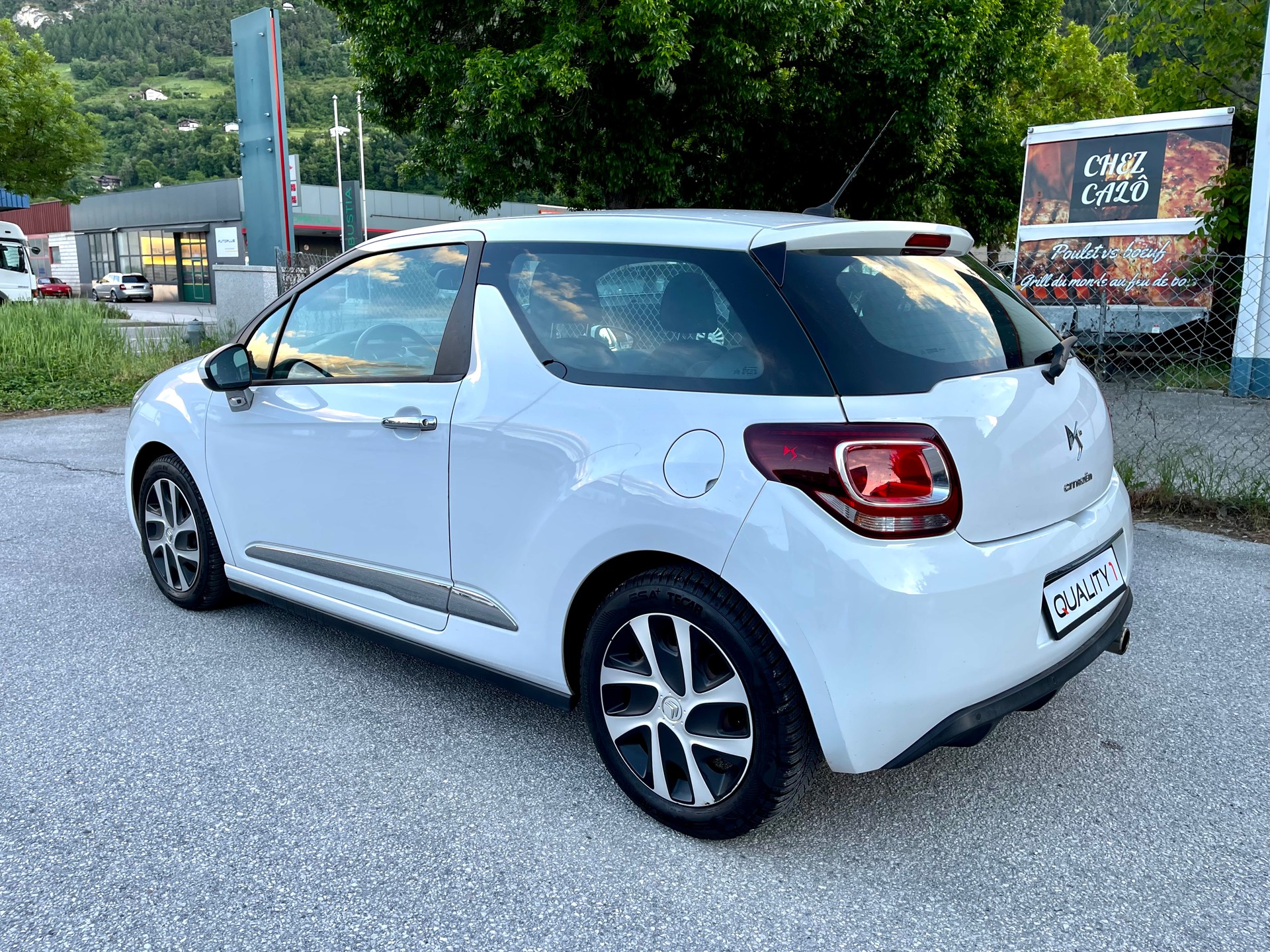 DS AUTOMOBILES DS3 1.2 VTi Chic ETG5-image-2