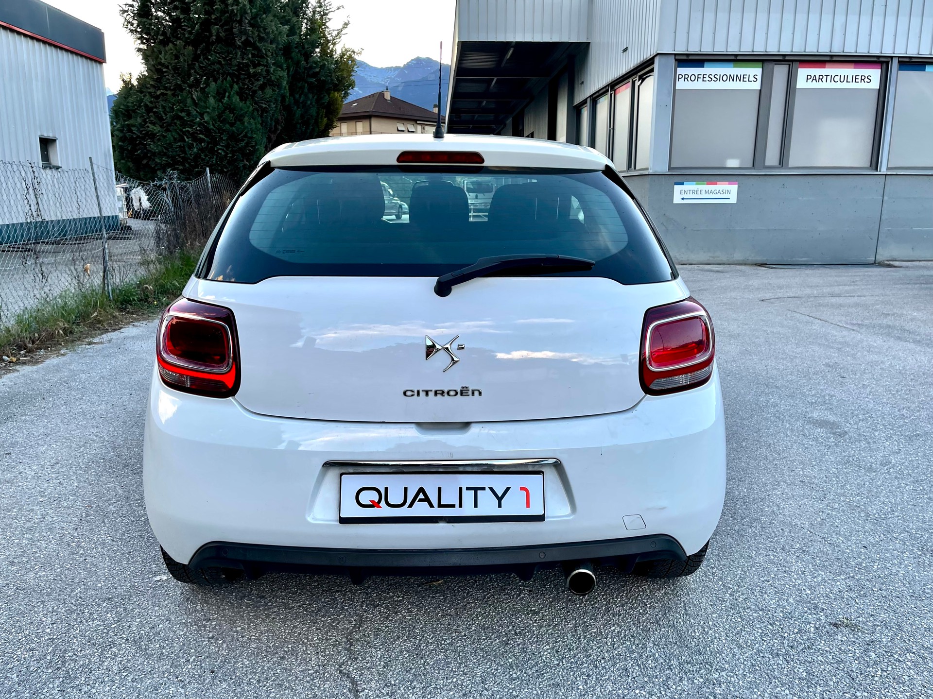 DS AUTOMOBILES DS3 1.2 VTi Chic ETG5-image-10