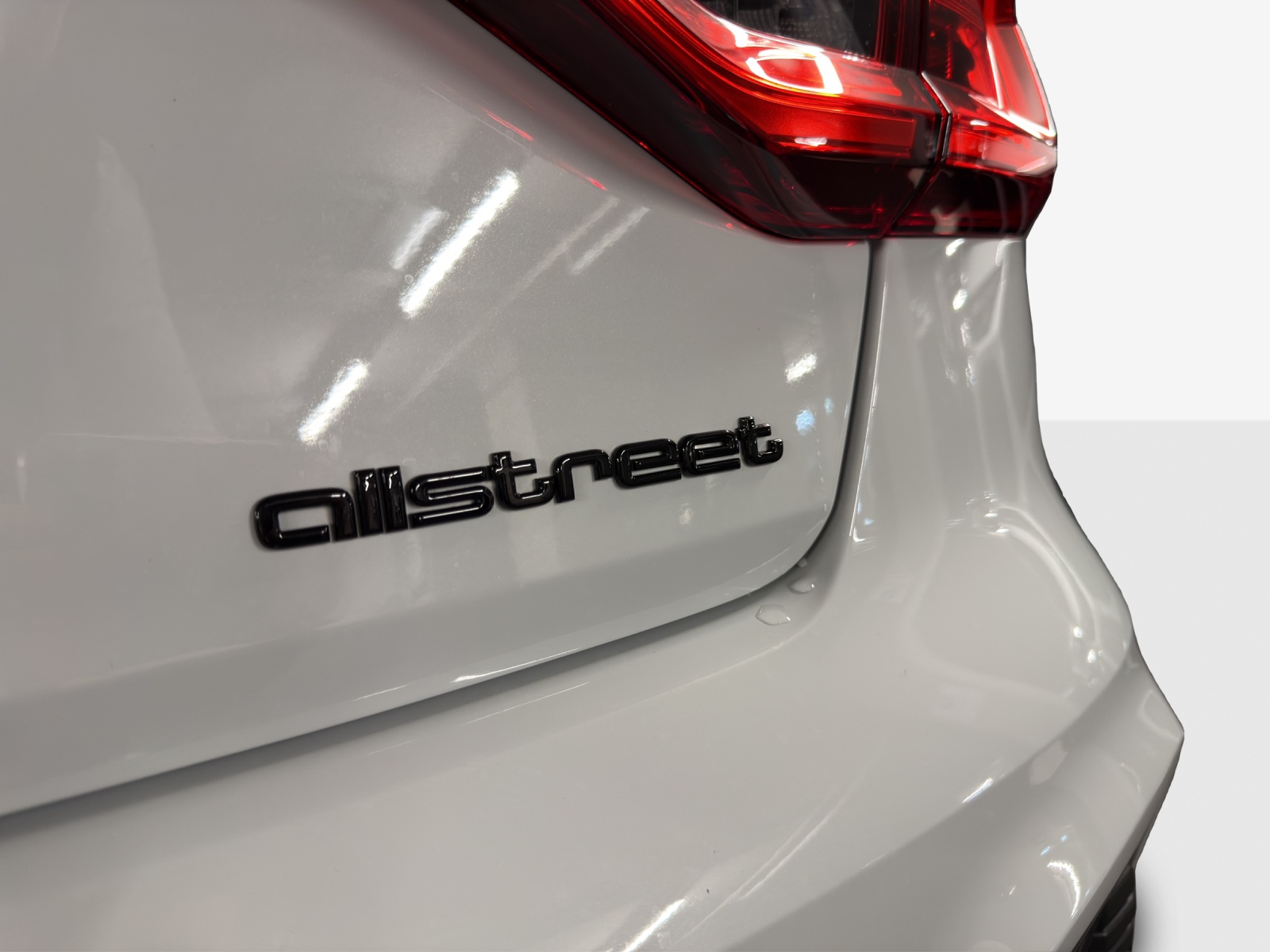 AUDI A1 allstreet 30 TFSI Attraction S-tronic-image-13