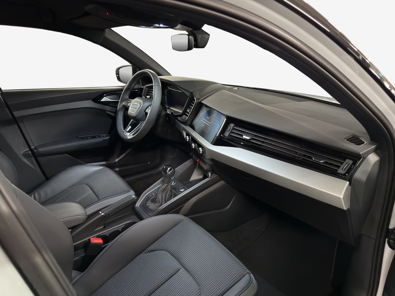 AUDI A1 allstreet 30 TFSI Attraction S-tronic-image-14