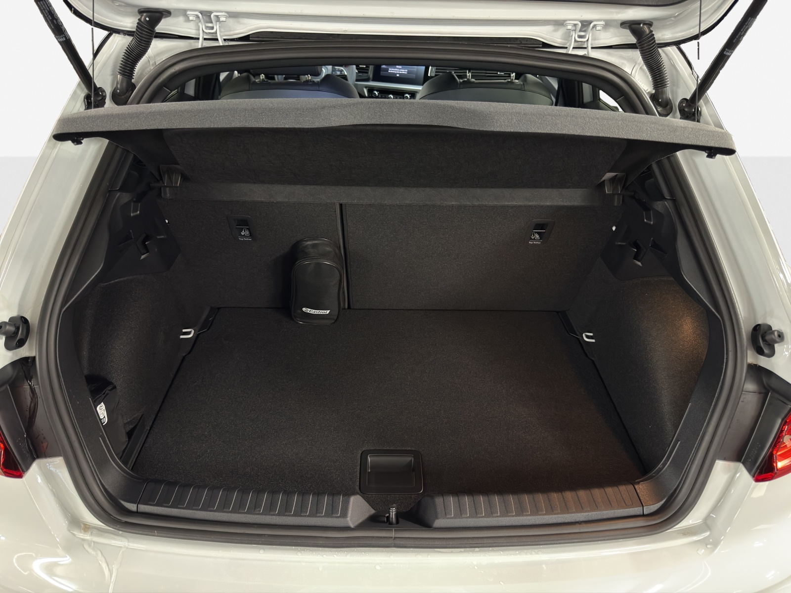 AUDI A1 allstreet 30 TFSI Attraction S-tronic-image-12