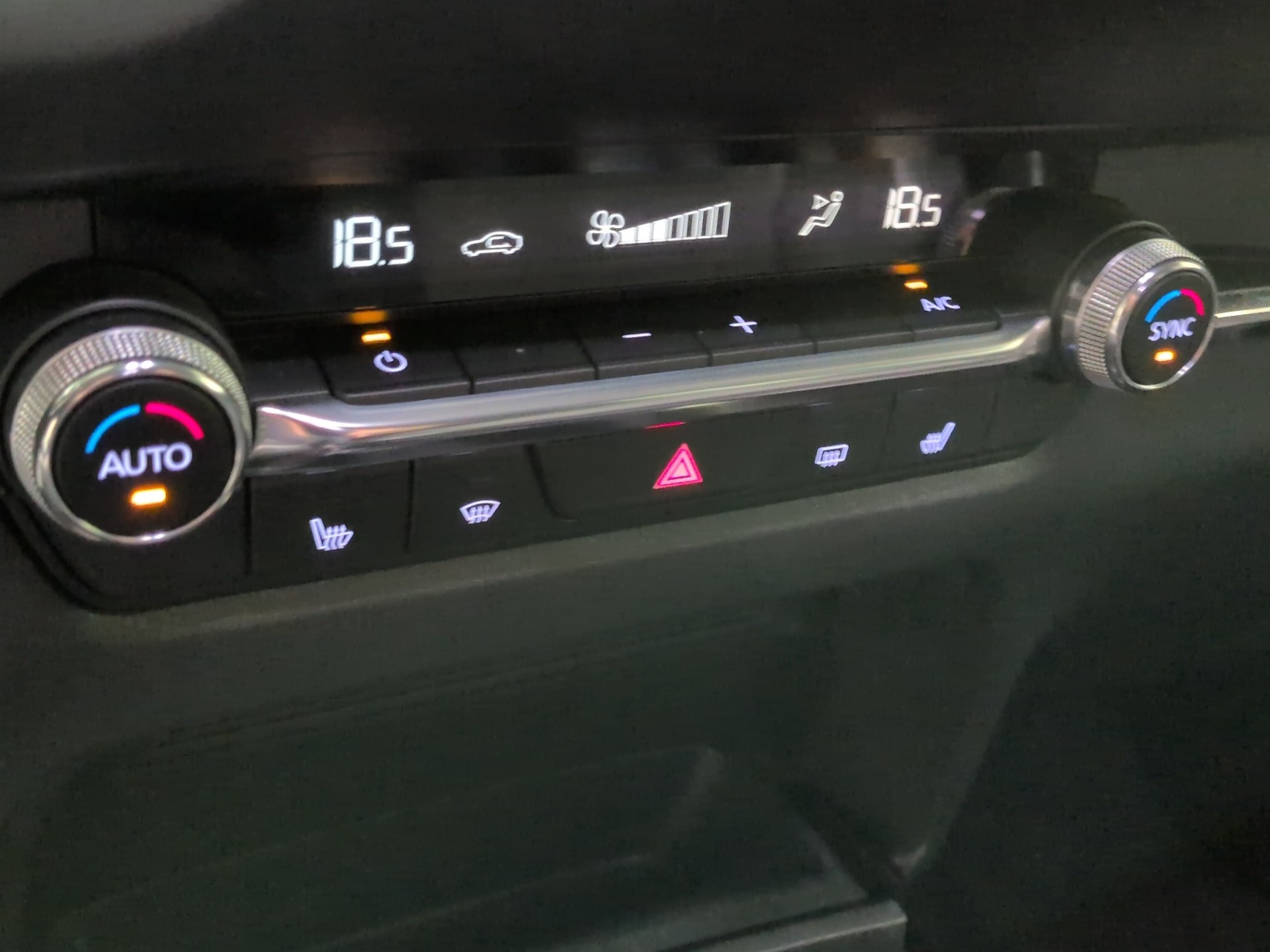 MAZDA CX-30 SKYACTIV-X 186 M Hybrid Homura FWD-image-20