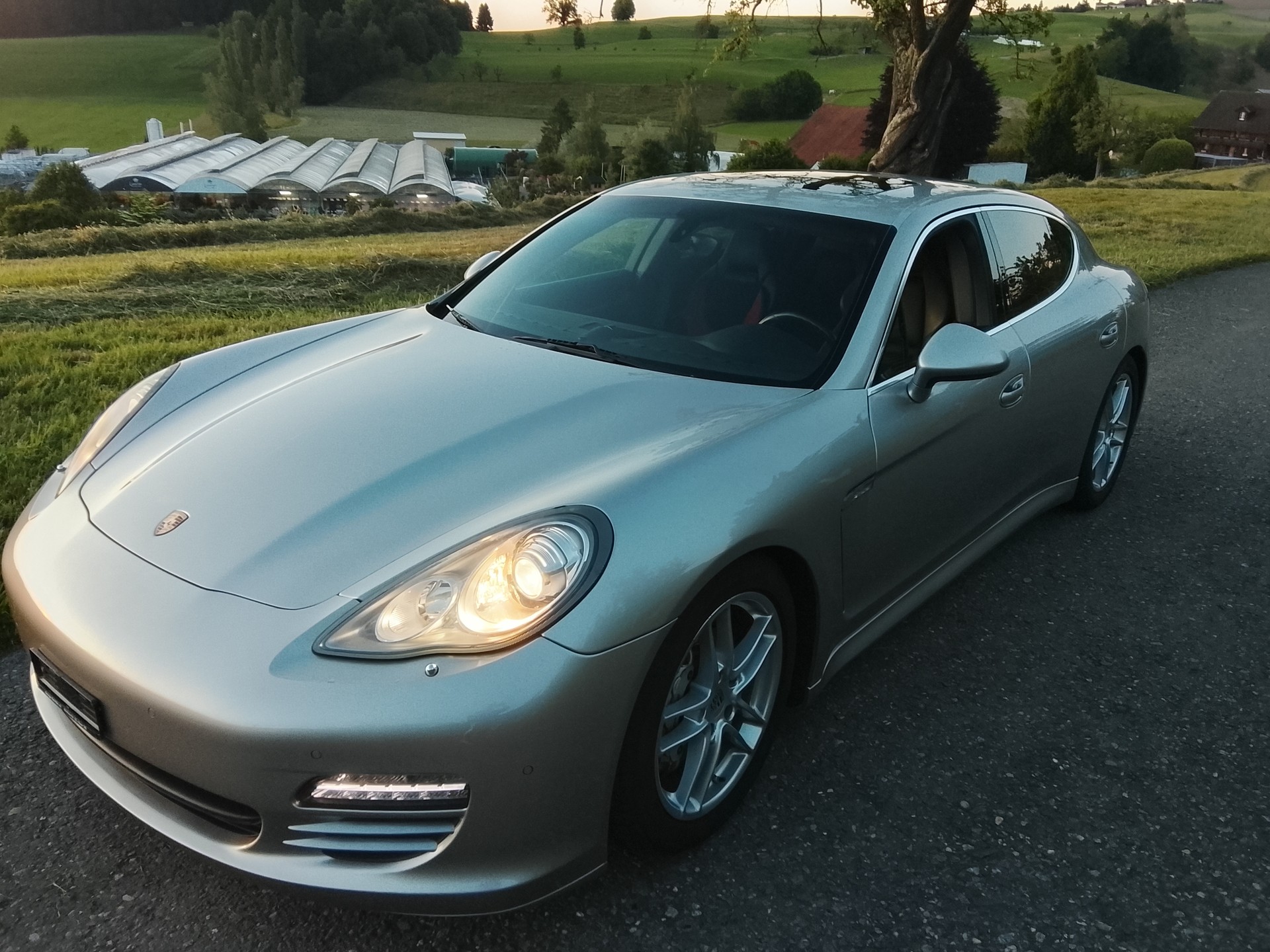 PORSCHE 4.8 V8 4S PDK-image-5