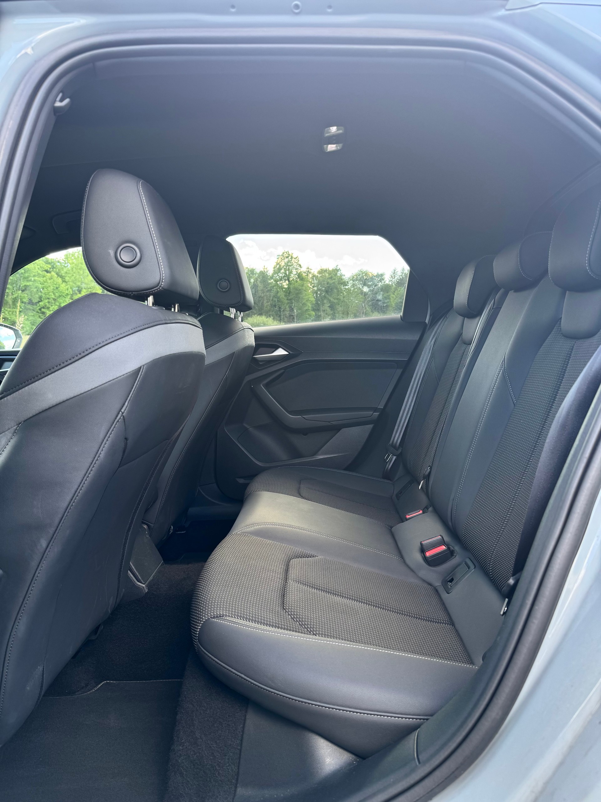 AUDI A1 Sportback S-Line 30 TFSI advanced Attraction S-tronic-image-19