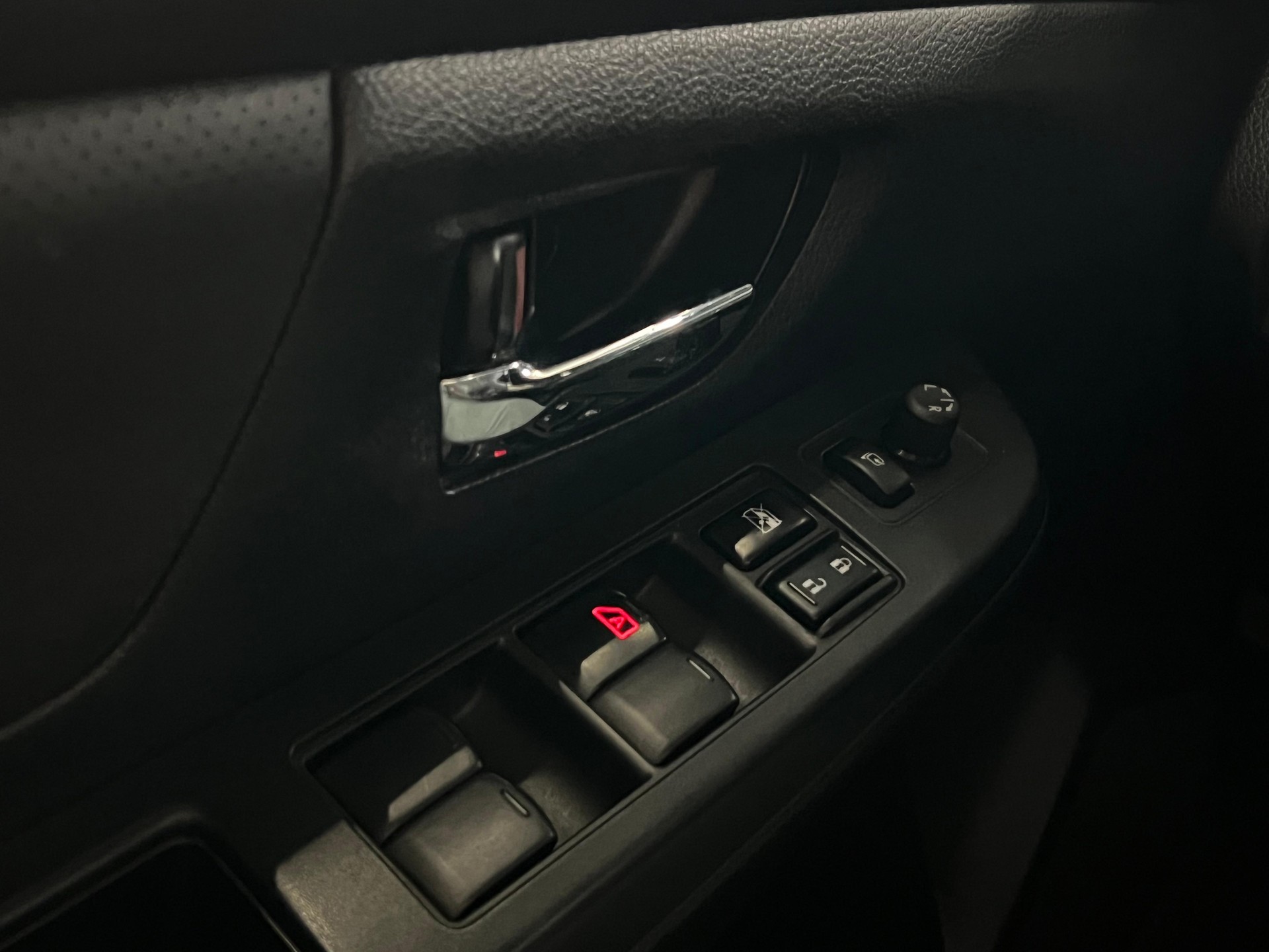 SUBARU XV 2.0D Swiss Two AWD-image-13