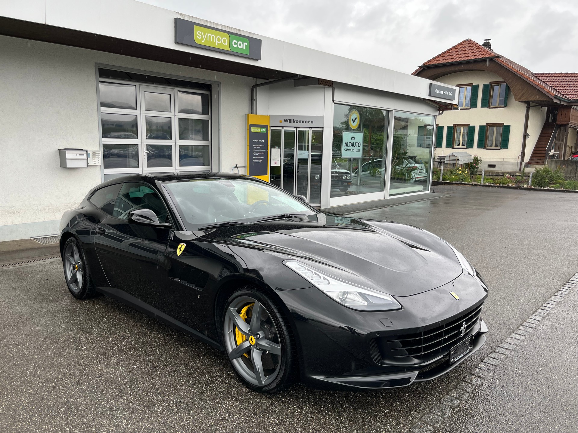 FERRARI GTC 4 Lusso T+++WENIG KM+++