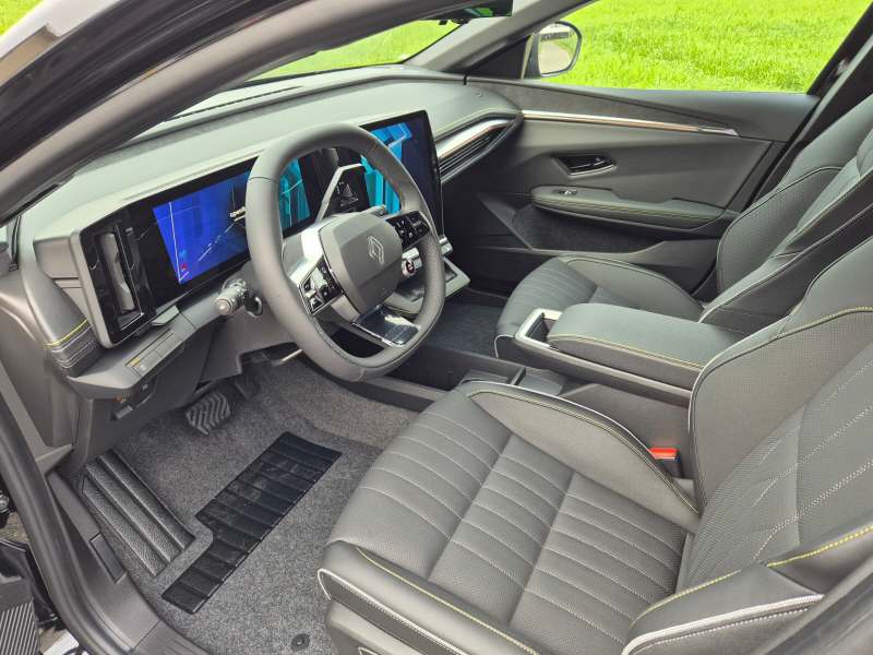 RENAULT Megane-image-4