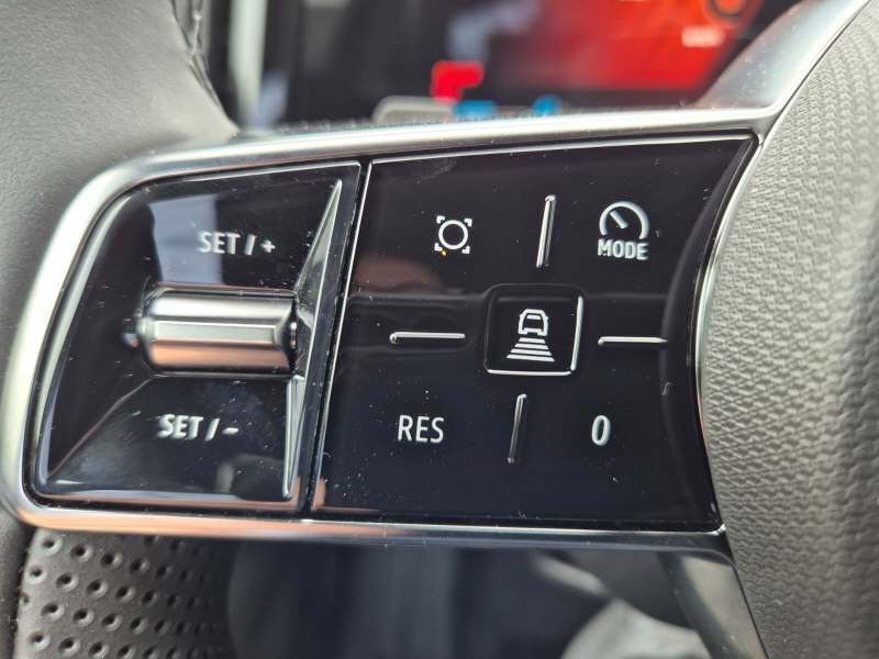 RENAULT Megane-image-7