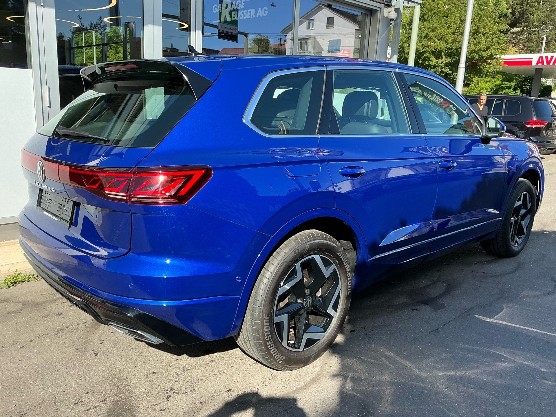 VW Touareg 3.0 TDI 4Motion R-Line *** 60 MONATE WERKSGARANTIE MIT AHK ***-showroom-element-3