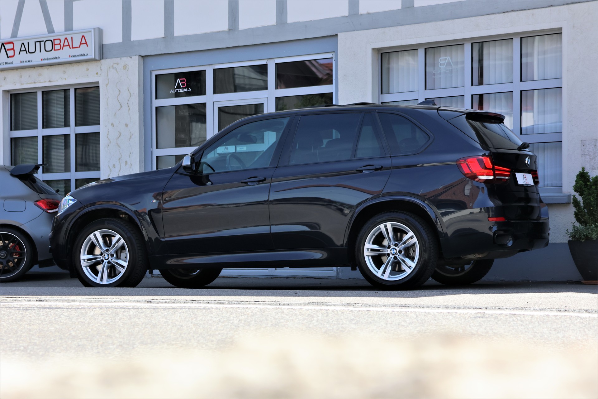 BMW X5 xDrive M50d Steptronic (CH)-image-3