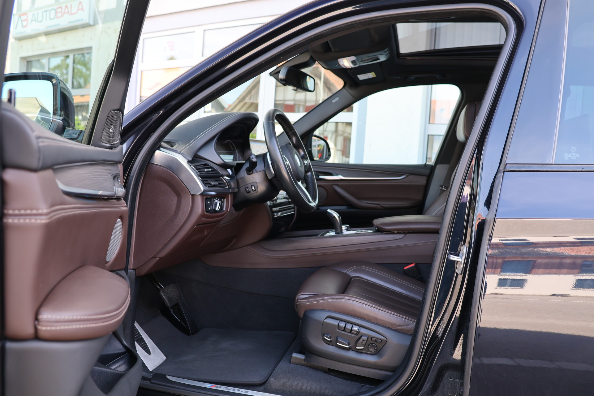 BMW X5 xDrive M50d Steptronic (CH)-image-8